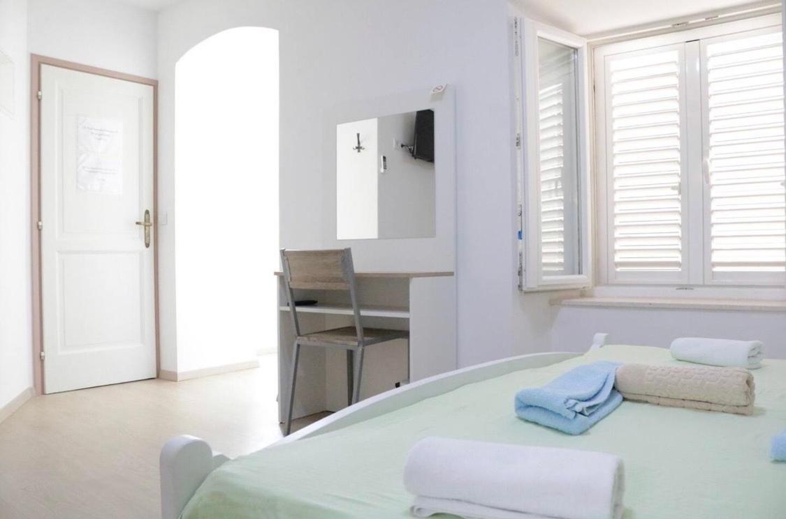 Studio Apartments & Rooms Lela, Sipan Island Šipanska Luka Extérieur photo