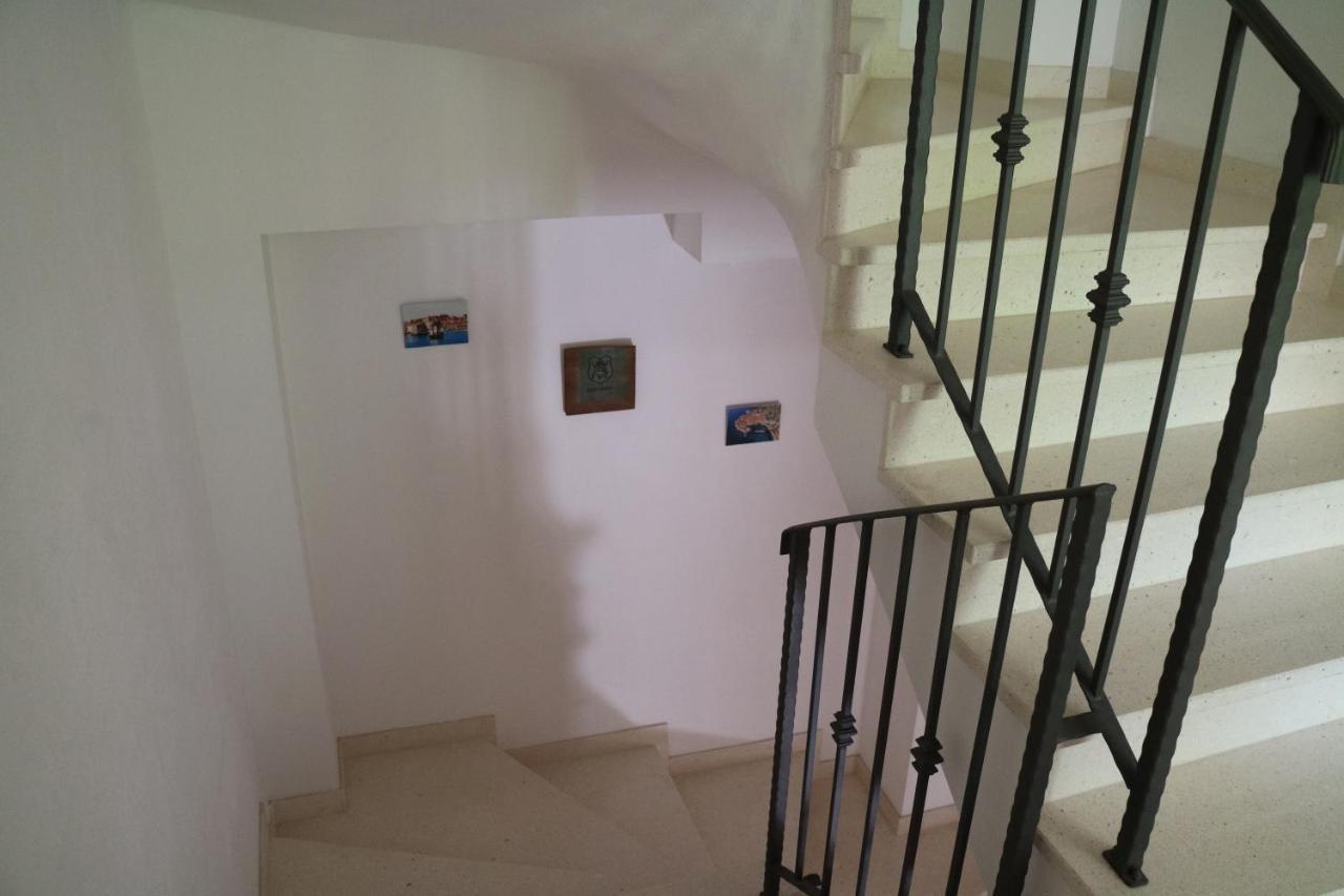Studio Apartments & Rooms Lela, Sipan Island Šipanska Luka Extérieur photo