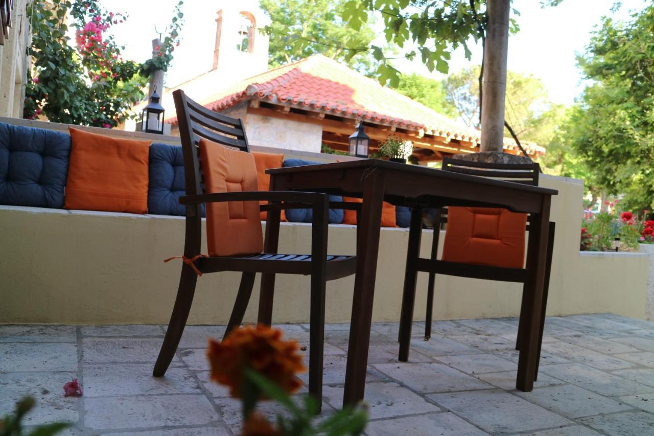 Studio Apartments & Rooms Lela, Sipan Island Šipanska Luka Extérieur photo